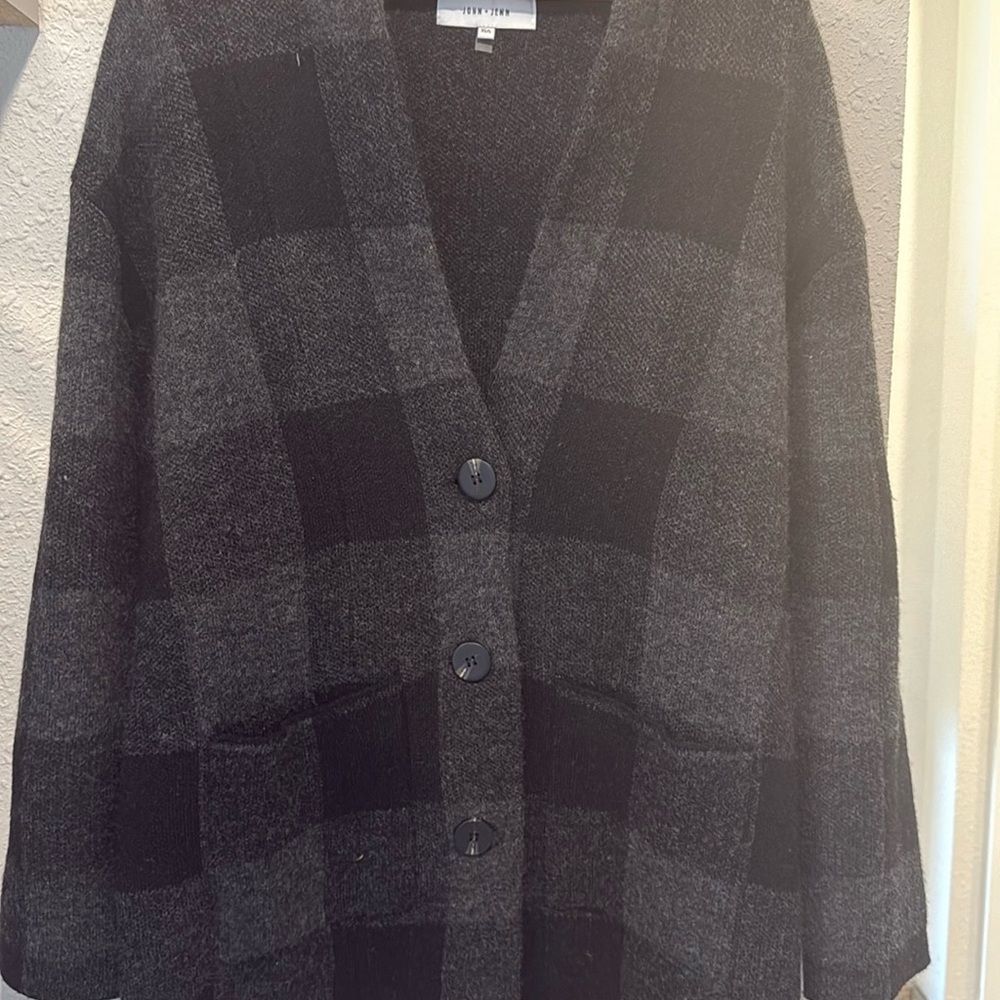 Plaid Black and Gray Women's Sweater